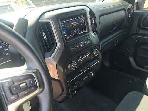 Used 2021 Chevrolet Silverado 2500 Custom w/ Custom Value Package AWD/4WD image 6