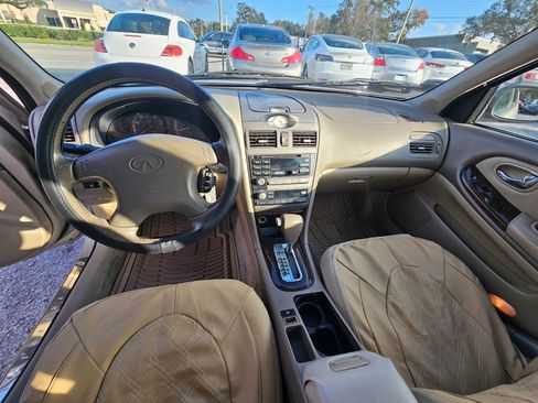 Used 2000 INFINITI I30 image 9