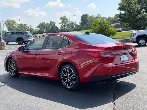 Certified 2025 Toyota Camry XLE FWD image 8