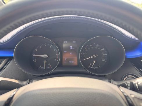 Used 2020 Toyota C-HR XLE FWD image 14
