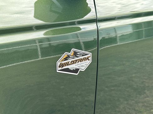 Certified 2024 Ford Bronco Wildtrak image 11