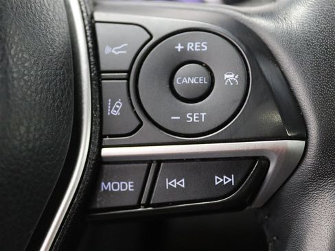 Used 2022 Toyota Camry XLE AWD/4WD image 38