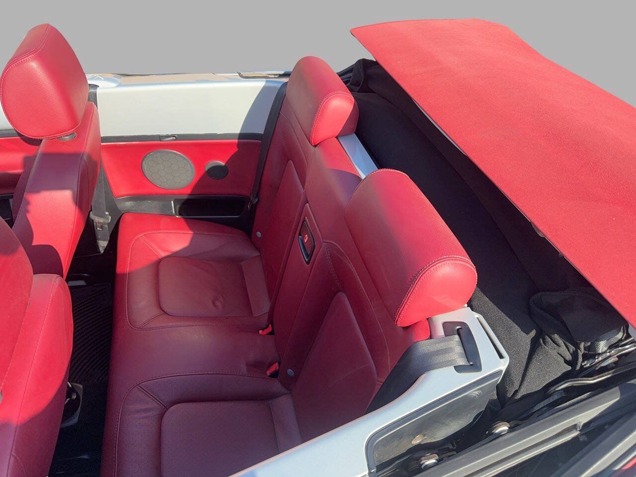 Used 2009 Volkswagen Beetle Blush FWD image 12