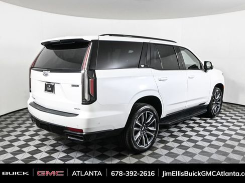 Used 2022 Cadillac Escalade Sport w/ LPO, Illumination Package image 31