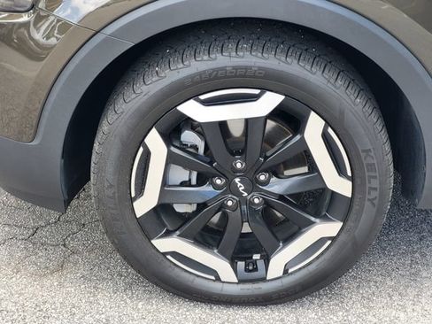 Used 2024 Kia Telluride S w/ S Sunroof Package FWD image 8