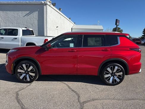 New 2026 Mitsubishi Outlander SEL image 4