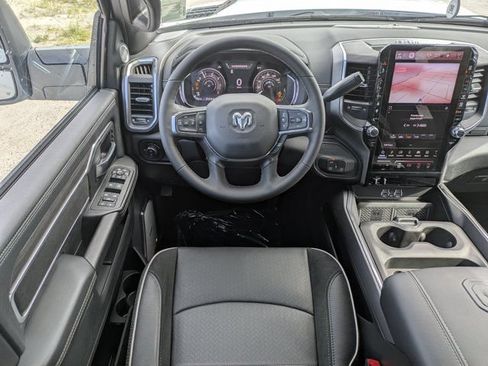 New 2026 RAM 2500 Laramie AWD/4WD image 16