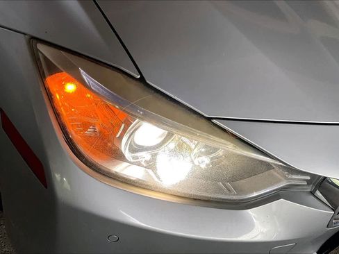 Used 2015 BMW 320i Sedan image 27