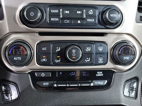 Used 2017 GMC Yukon XL Denali w/ Open Road Package AWD/4WD image 29