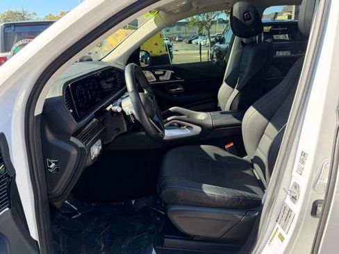 Used 2024 Mercedes-Benz GLE 580 4MATIC image 16