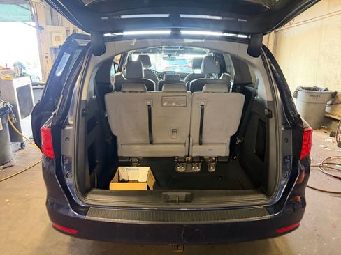 Used 2018 Honda Odyssey EX-L image 18