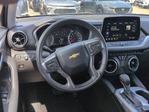 Used 2025 Chevrolet Blazer LT AWD/4WD image 22