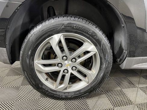 Used 2016 Chevrolet Equinox LTZ w/ Enhanced Convenience Package image 11