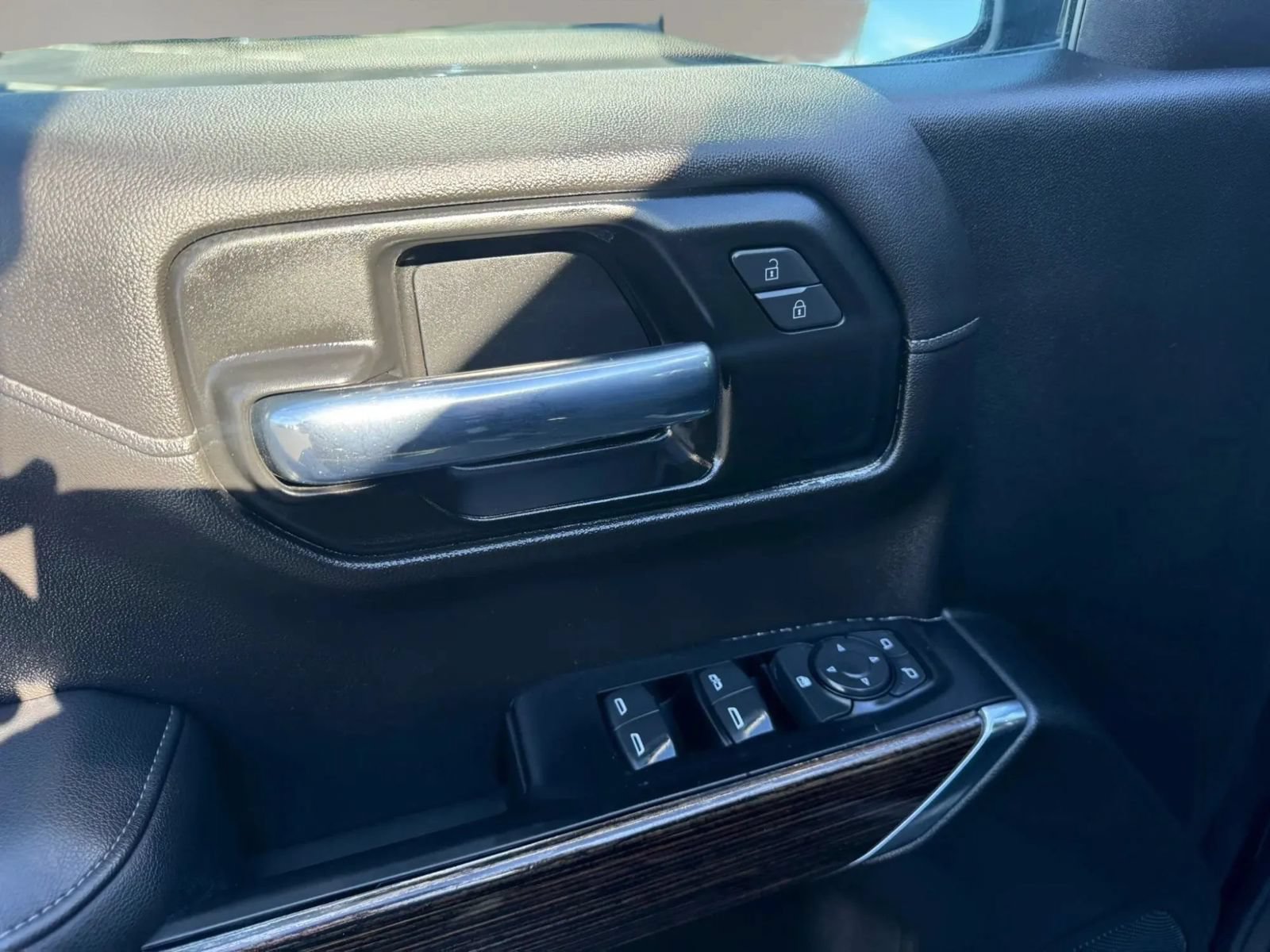 Used 2020 GMC Sierra 1500 SLE w/ SLE Convenience Package AWD/4WD image 12