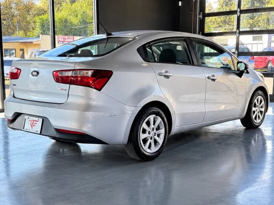 Used 2017 Kia Rio LX w/ Power Package FWD image 3