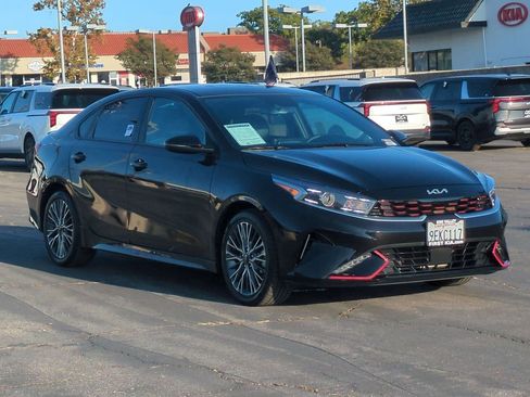 Certified 2023 Kia Forte GT-Line w/ GT-Line Technology Package image 3