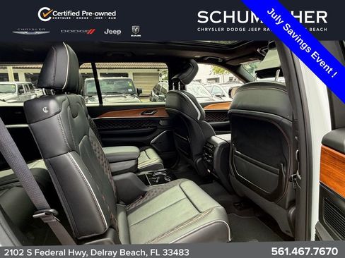 Used 2023 Jeep Grand Cherokee L Summit AWD/4WD image 19