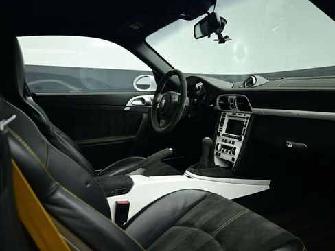 Used 2007 Porsche 911 GT3 RS image 33