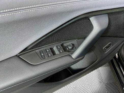 New 2026 Volkswagen Tiguan SE AWD/4WD image 9