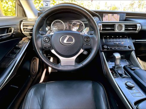 Used 2014 Lexus IS 250 w/ Luxury Package w/Gray Wood image 5