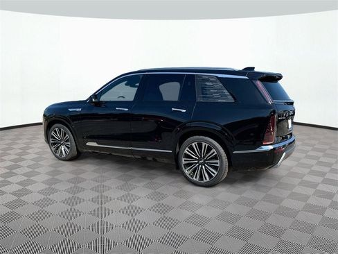 New 2026 Cadillac Vistiq Premium Luxury w/ LPO, Floor Liner Package image 5