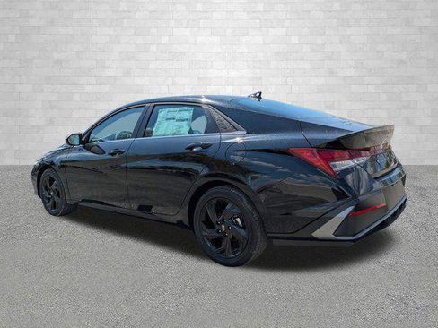 New 2026 Hyundai Elantra SEL Sport Premium FWD image 4