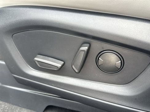 New 2025 Ford Explorer Active w/ Active Comfort Package image 19