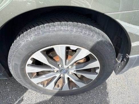 Used 2017 Subaru Outback 2.5i Limited AWD/4WD image 17