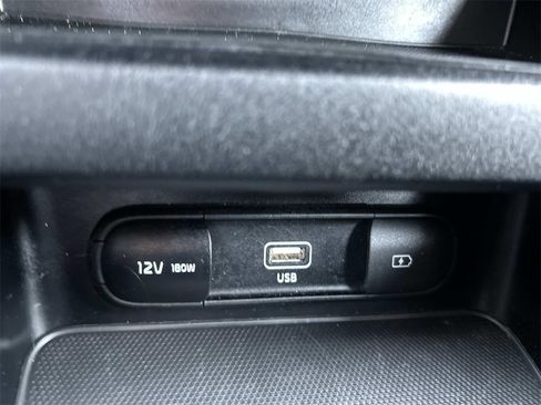 Used 2024 Kia Forte LXS image 29