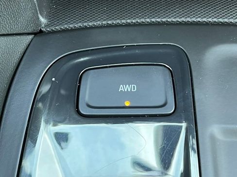 Used 2023 Chevrolet Equinox RS image 31