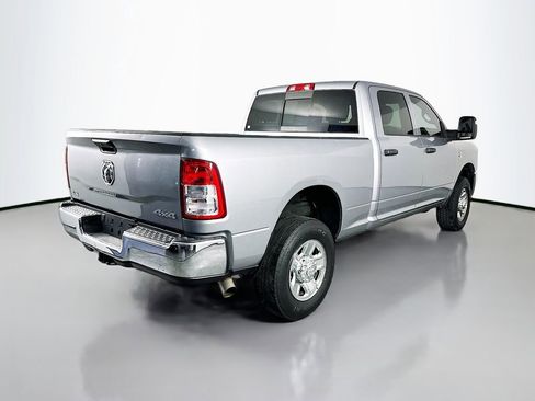 Used 2024 RAM 2500 Tradesman w/ Chrome Appearance Group AWD/4WD image 7