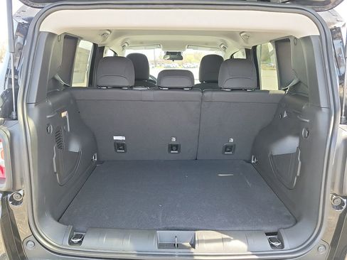 New 2023 Jeep Renegade Latitude image 20