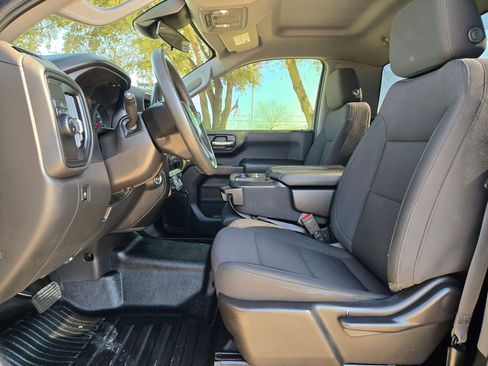 Used 2024 Chevrolet Silverado 1500 W/T image 9