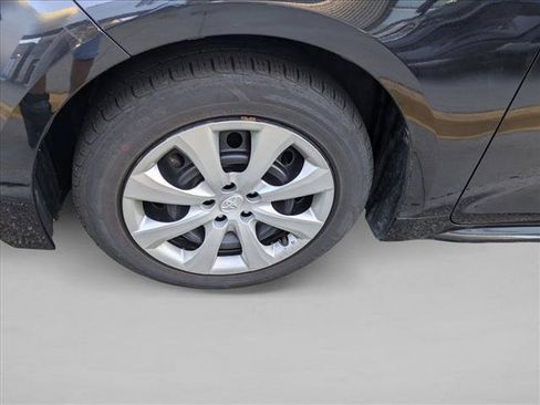 Used 2024 Toyota Corolla LE FWD image 10