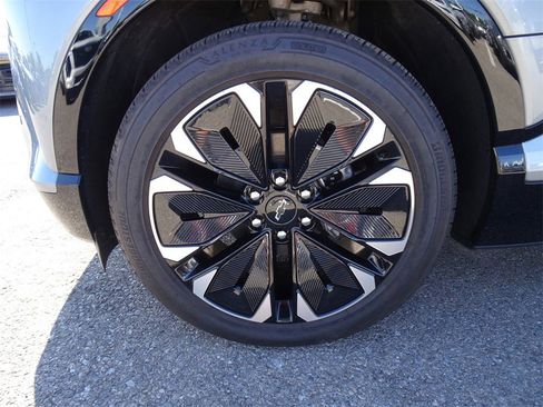 Used 2024 Chevrolet Blazer EV RS image 20