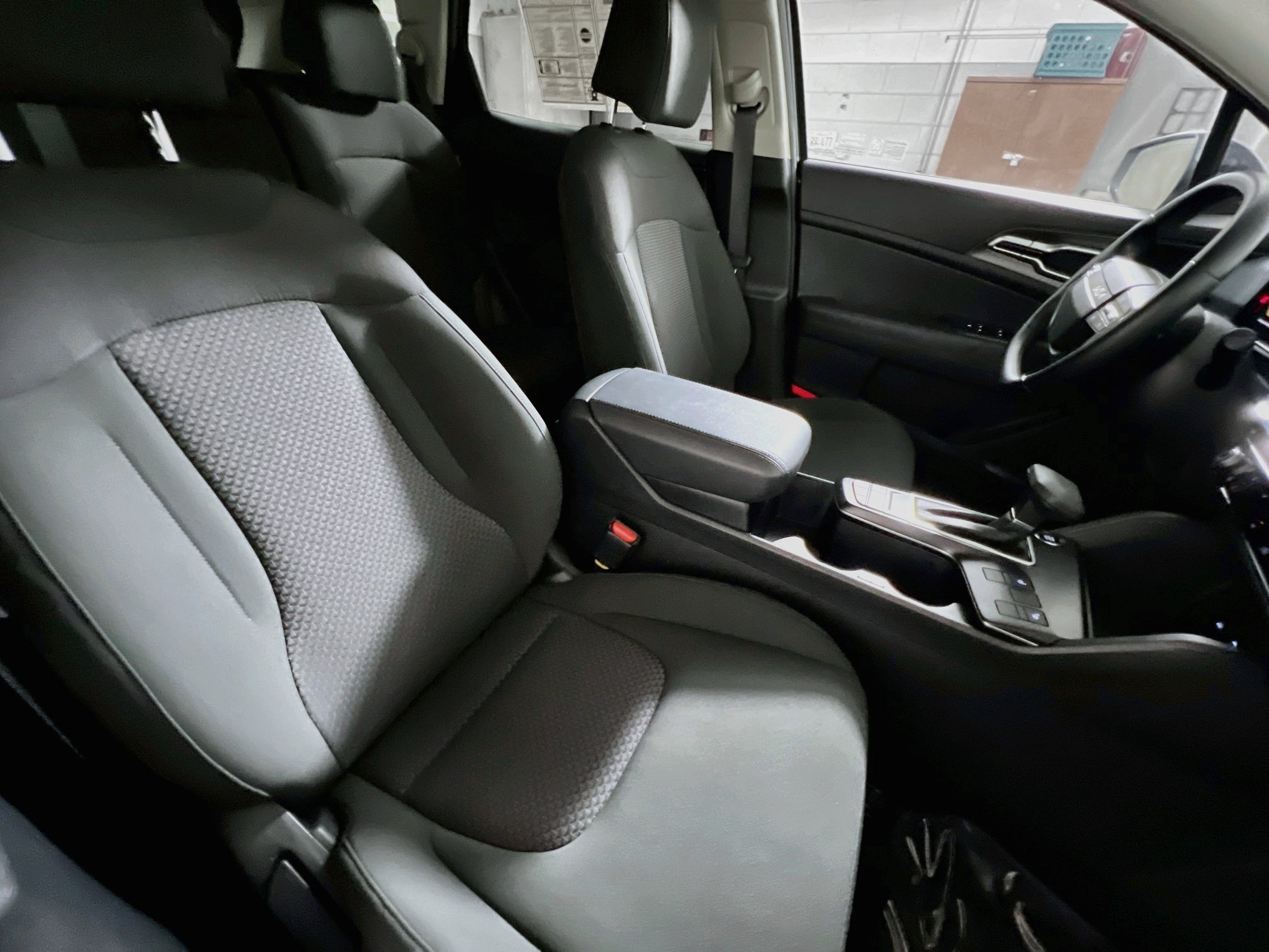 Used 2026 Kia Sportage LX w/ LX Convenience Package FWD image 31