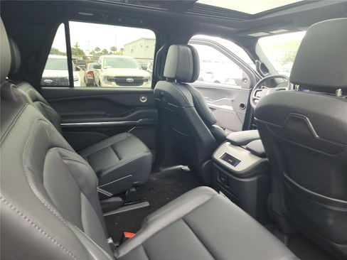 New 2026 Lincoln Navigator L Reserve w/ Jet Appearance Package image 23