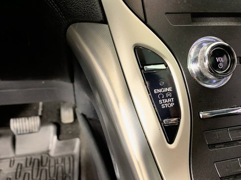 Used 2020 Lincoln Nautilus Reserve w/ Equipment Group 202A image 18