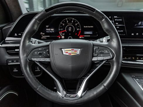 Used 2024 Cadillac Escalade ESV V AWD/4WD image 27