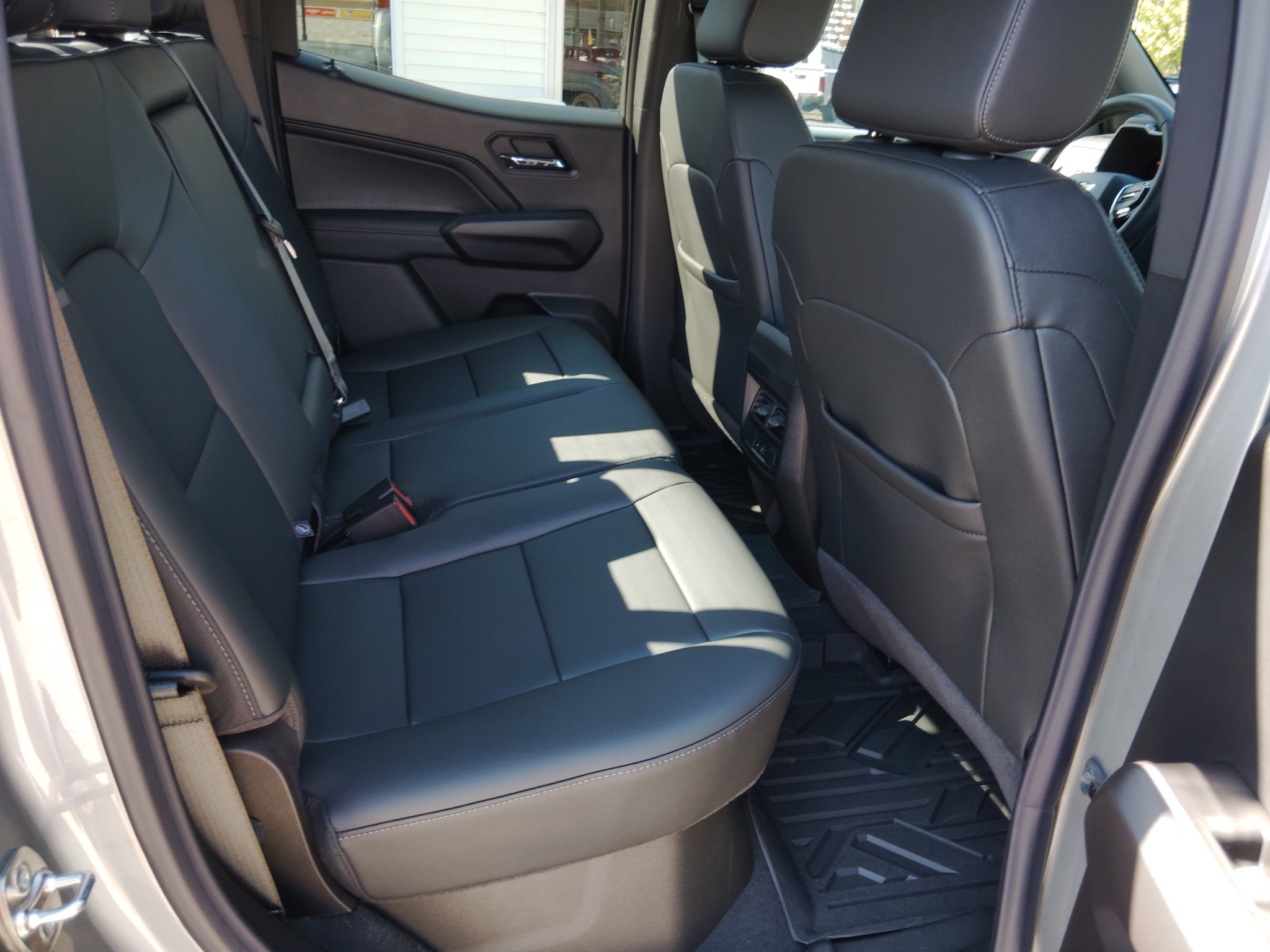 New 2026 Chevrolet Colorado LT w/ LT Convenience Package AWD/4WD image 30