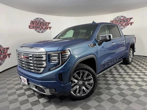 Used 2025 GMC Sierra 1500 Denali w/ Denali Reserve Package AWD/4WD image 1