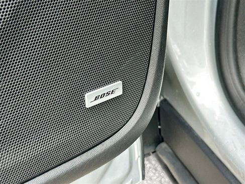 Used 2020 GMC Terrain SLT w/ Preferred Package image 19