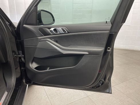 Used 2022 BMW X5 sDrive40i w/ Parking Assistance Package image 28