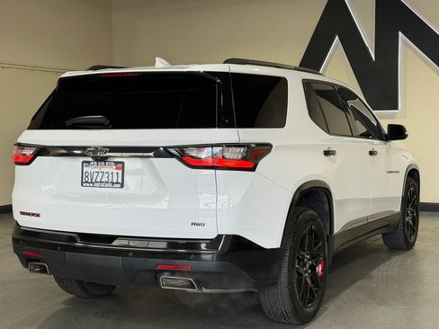 Used 2021 Chevrolet Traverse Premier w/ Redline Edition AWD/4WD image 4
