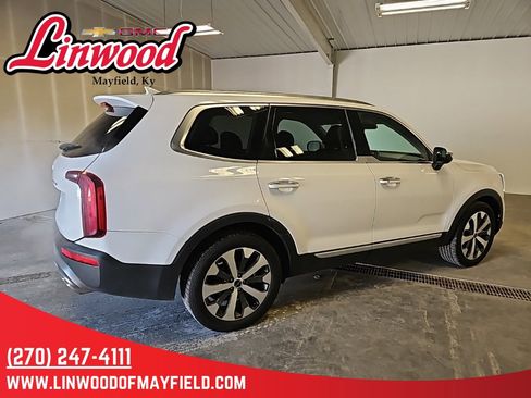 Used 2022 Kia Telluride S image 2
