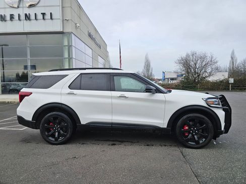 Used 2023 Ford Explorer ST w/ Equipment Group 401A image 8