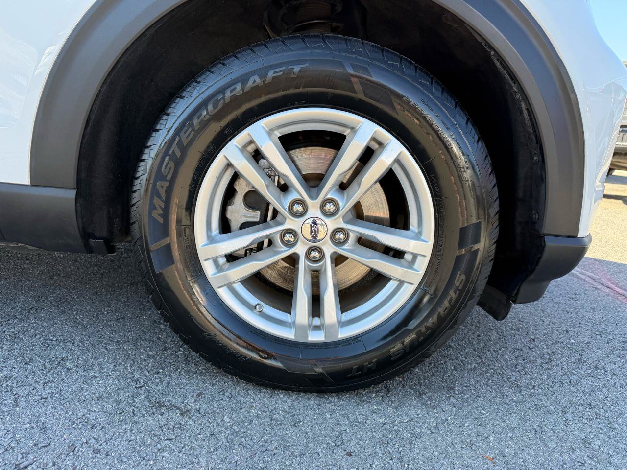 Used 2020 Ford Explorer XLT RWD image 42
