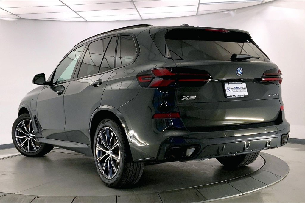 Used 2026 BMW X5 xDrive50e w/ Executive Package AWD/4WD image 10