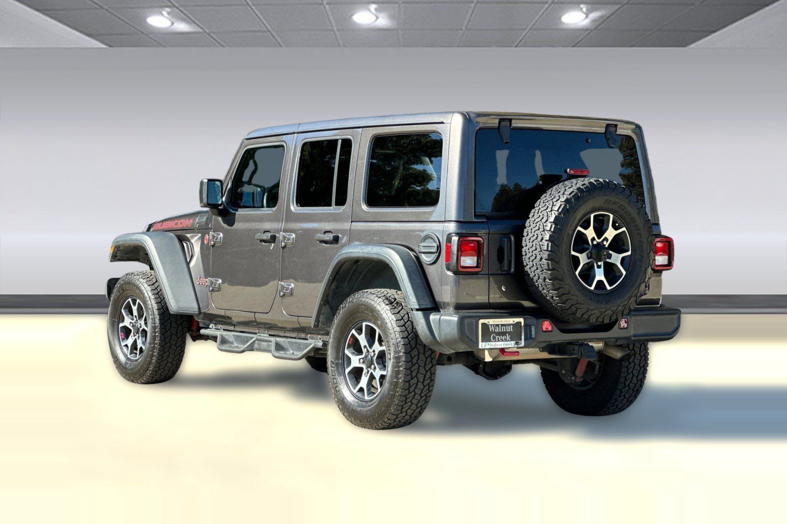Used 2018 Jeep Wrangler Unlimited Rubicon AWD/4WD image 3