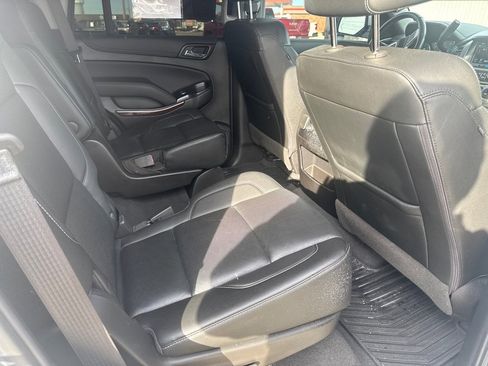 Used 2019 GMC Yukon SLT w/ Graphite Performance Edition image 16